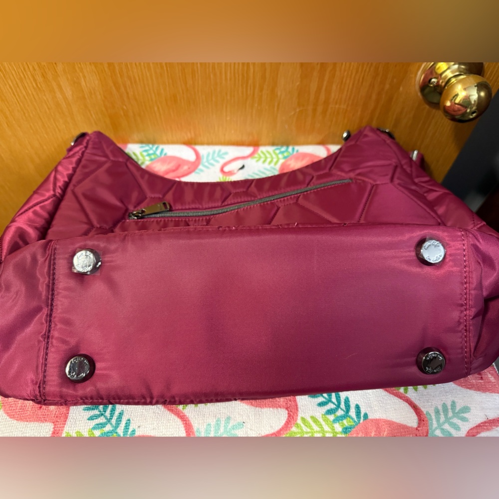 Lug Winger NWT Raspberry - Picture 7 of 7